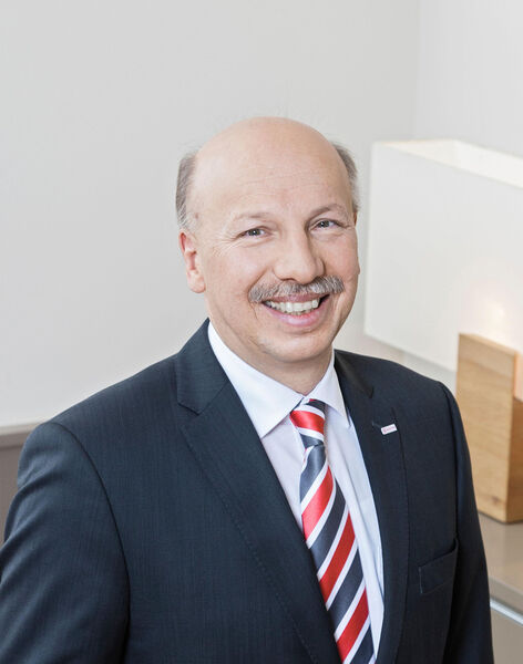 Gregor Hetzke is the new Chairman of Evonik Technology & Infrastructure. (Picture: Evonik, Karsten Bootmann)
