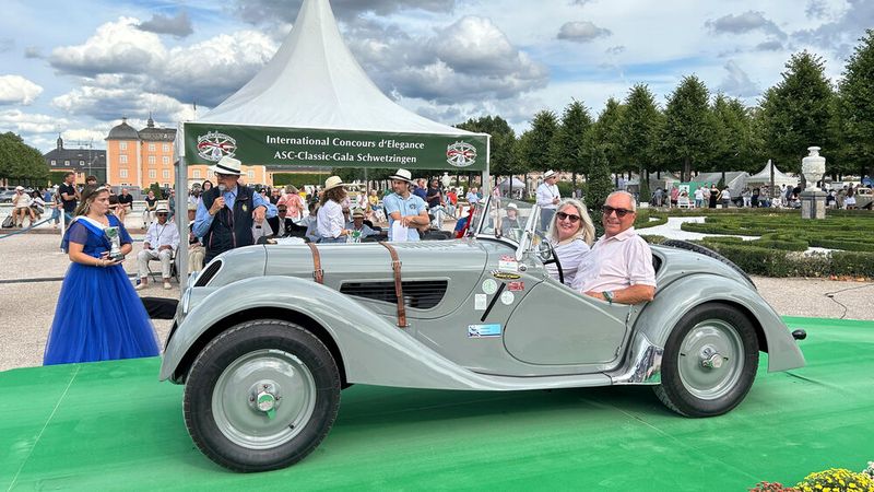 Den ersten Platz beim „Jubiläumspreis BMW 328“ belegte dieses Exemplar aus dem Baujahr 1937. (Bild: Peter Diehl)