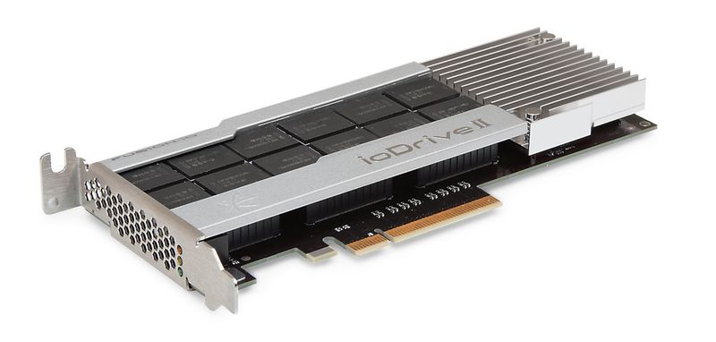 Das Iodrive2 mit 3 Terabyte Speicherkapazität. Mit einem Listenpreis von ca. 27.000 Euro ist die Beschleunigerkarte für HP Proliant-Server zwar kein Schnäppchen bezogen auf das Speichervolumen. Nimmt man die 242.000 Schreiboperationen pro Sekunde bei 4 Kilobyte Blöcken als Maßstab, dann sieht die Kostenkalkulation allerdings ganz anders aus. (Fusion-io)