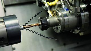 Der Bohrprozess kann besser verstanden und untersucht werden, wenn es gelingt, ihn anhand von Daten zu simulieren, die beim Drehen ermittelt wurden. Bild: IWF/ETH (Archiv: Vogel Business Media)