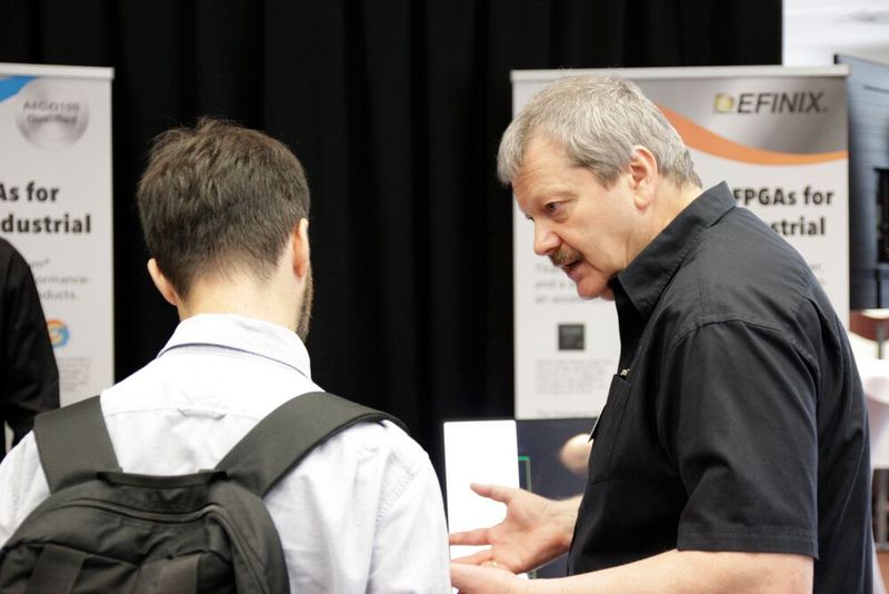 Die diesjährige FPGA Conference Europe hat etliche Rekorde gebrochen: die meisten Aussteller (34), die meisten Teilnehmer (400), davon über 130 aus dem Ausland, die weiteste Anreise (Singapur) und einiges mehr. Im Fokus standen nach wie vor spannende und hilfreiche Vorträge (über 100) von rund 70 Top-Referenten – und ausgiebige Möglichkeiten zum Networking. Damit hat sich Europas größte FPGA Fachkonferenz zur Top-Veranstaltung für programmierbare Logik und Adaptive Computing gemausert. (Bild: VCG)