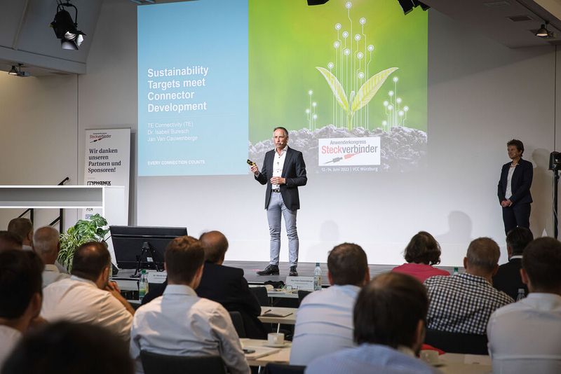 Steckverbinderkongress 2023 Tag 2: Kongress mit Trendthemen von PCF über DC-Steckverbinder, Hybridsteckverbinder, Qualifizierung, Single Pair Ethernet, Hands-on Workshops bis zu 3D-Druck und Konfektionierung. (Bild: Stefan Bausewein)