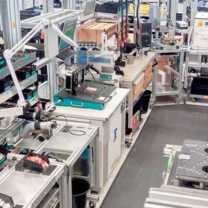 Aufgrund des Baukastensystems ist das Grobmodell einer Arbeitsinsel in zwei Stunden erstellt.