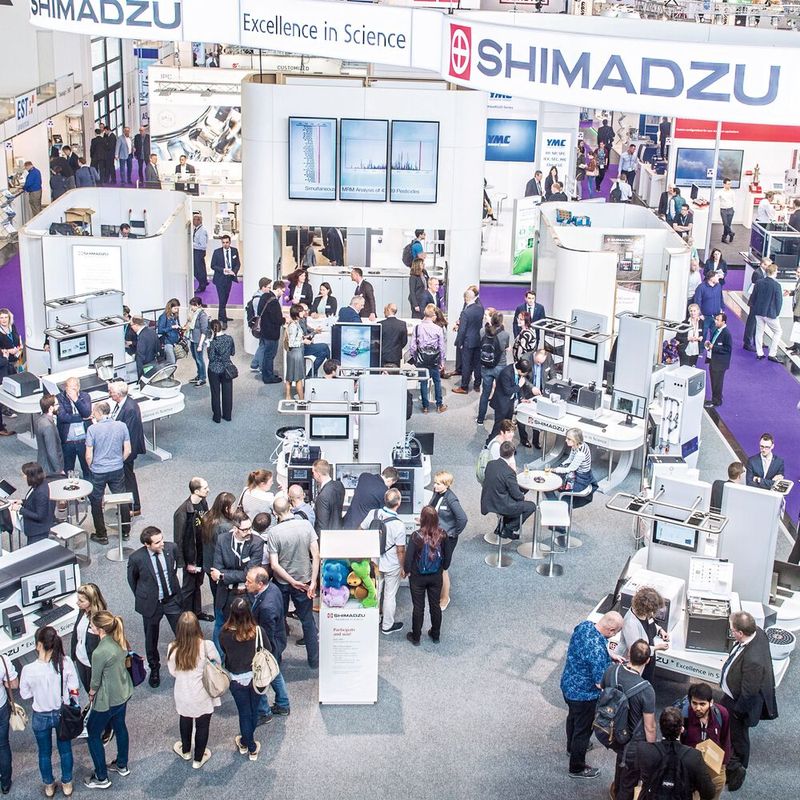 Abb.1: Ausstellungsimpression aus dem Jahr 2018, der letzten Analytica vor der Corona-Pandemie