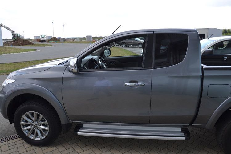 Die Club-Cab-Ausführung bietet nun ebenfalls vier Türen, ... (Foto: Michel)