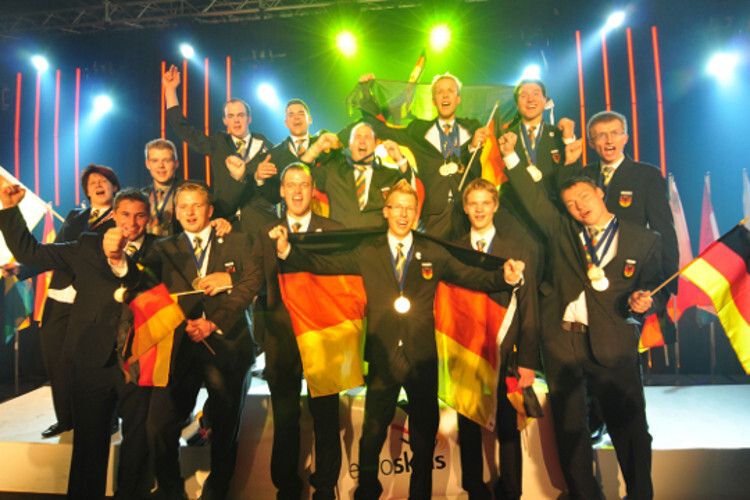Die deutschen Medaillengewinner bei der Abschlussfeier. (Foto: Worldskills Germany)