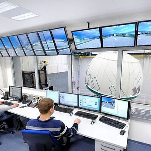 Leitwarte des Stuttgarter Fahrsimulators(Bild:  FKFS)