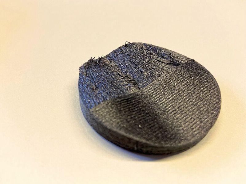 3D contours: In free-form surface machining, NX generates 3D tool paths for curved surfaces  (Source: Naddcon)