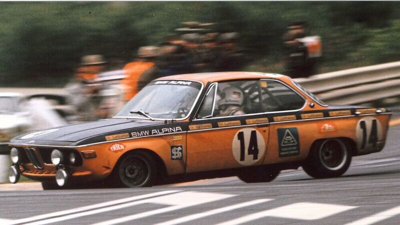 1970 entschied das Alpina-Rennteam erstmals den Gesamtsieg in der Tourenwagen-Europameisterschaft für sich. Maßgeblich beteiligt war der österreichische Rennfahrer Günther Huber am Steuer des BMW Alpina 2800 CS. (Alpina)
