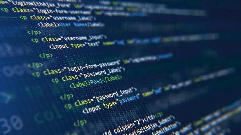 Sichere Software: Für Medizintechnik spielt Cybersecurity eine wichtige Rolle. Sicherheitslücken können schwerwiegende Folgen für Patienten haben.(Bild:  ©Sashkin - stock.adobe.com)
