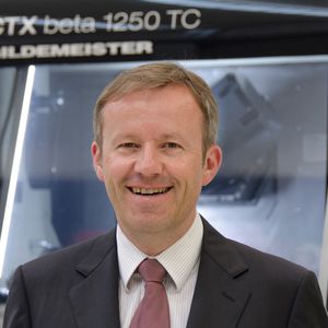 «Mit der ‘NTX 1000 2nd Generation’ und der ‘CTX beta 800 TC’ offerieren wir unseren Kunden eine Bandbreite für die Turn & Mill-Komplettbearbeitung kleinerer Bauteile, die weltweit ihresgleichen sucht.» Harry Junger, Geschäftsführer der Gildemeister Drehmaschinen GmbH
