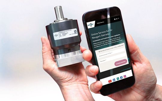 Ein neuer Online-Service von Neugart verknüpft das physische Produkt direkt mit den dazu verfügbaren Dokumenten und digitalen Funktionen. (Bild:  Neugart)