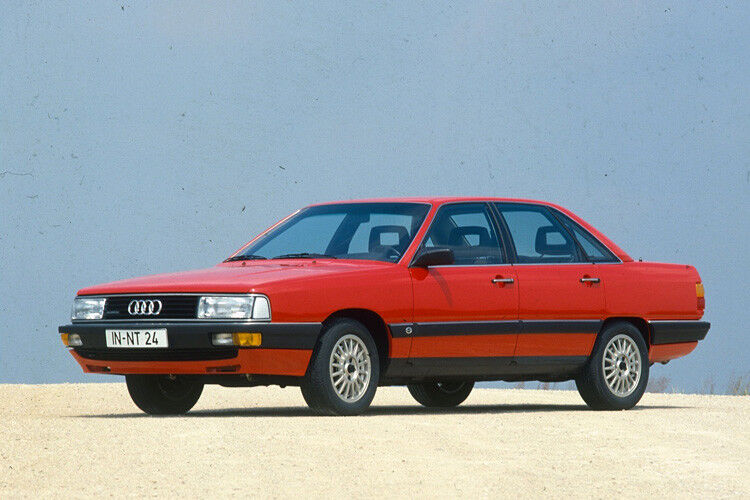230 km/h schnell war der Audi 200 Turbo. Dafür reichten dem bei Marktstart amtierenden cw-Weltmeister 134 kW/182 PS aus einem Fünfzylinder-Kraftwerk. (Audi)