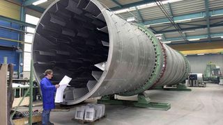 Die parallel betriebenen Trommeltrockner dienen zur Verarbeitung eines Nickelerz-Konzentrats.  (Bild: Allgaier)