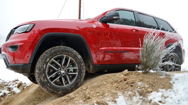 Ältere Grand Cherokees mit dem Dreiliter-Diesel müssen bei ihren Servicepartnern vorfahren.(Bild:  Rehberg / »kfz-betrieb«)