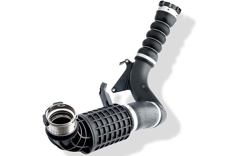 Turboschläuche aus Kunststoff sind ebenfalls leichter als ihre Metall-Pendants. (Foto: Contitech)