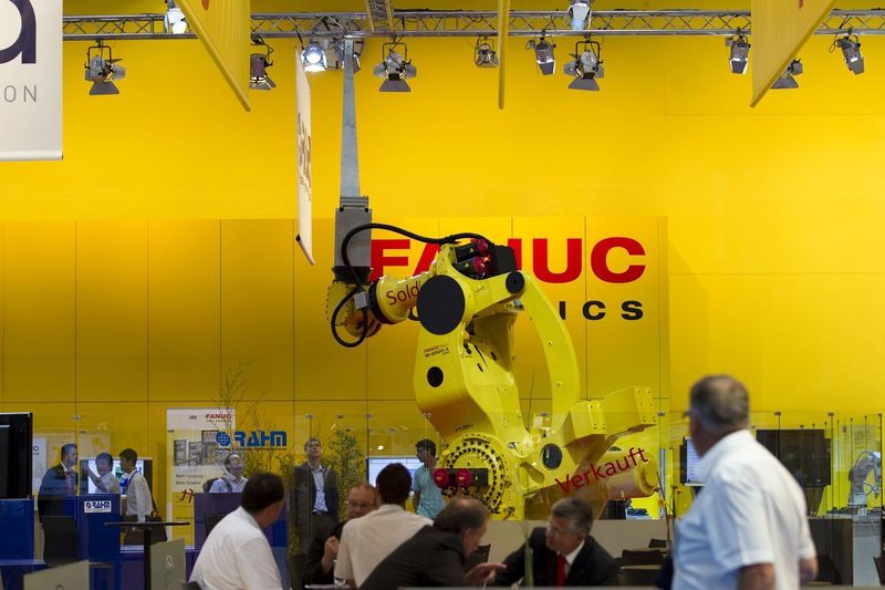 Am Messestand von Fanuc (Archiv: Vogel Business Media)