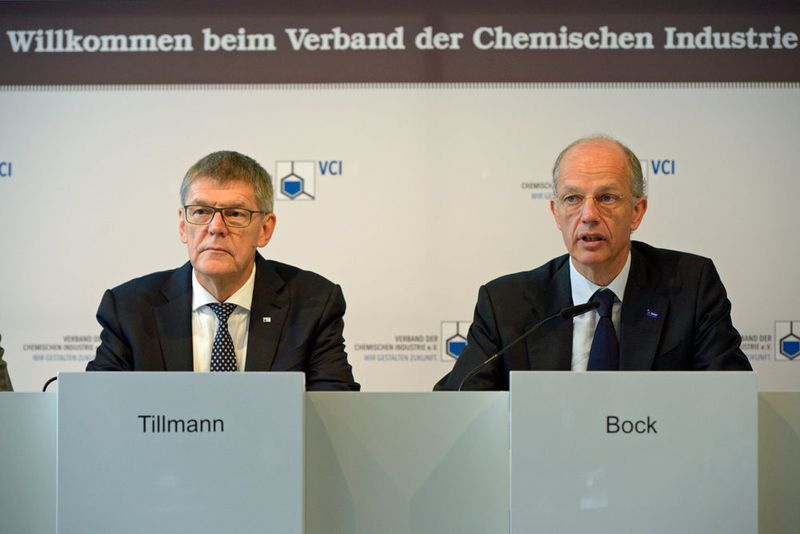 Wie Chemie 4.0 zu neuen Geschäftsmodellen und mehr Nachhaltigkeit führen sollen, zeigt eine neue Studie, die der VCI vorgestellt hat. (RENE SPALEK / WWW.SPALEK.COM / studio@spalek.com)