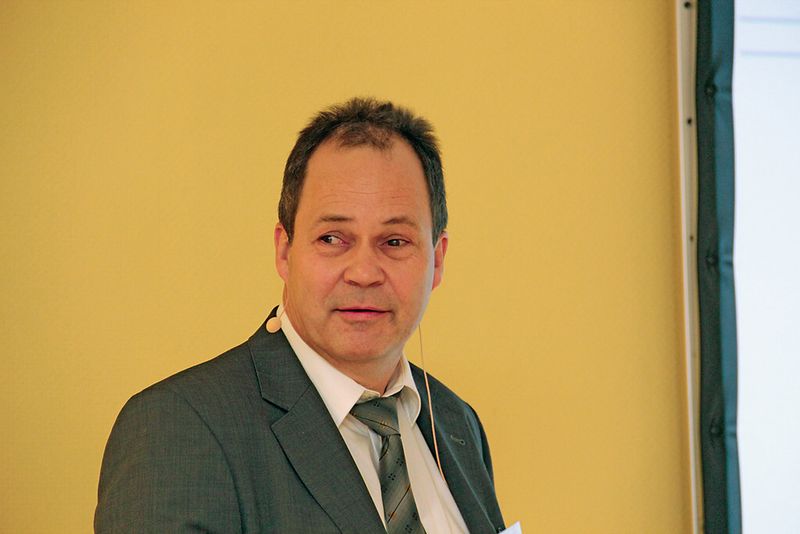 „Auch Funktionsflächen sind über das gebogene Bauteil durch Nachbiegen oder Nachpressen erreichbar. Die weitere Zerspanung der Bauteile kann minimiert werden“, erläutert Uwe Hellbach, Geschäftsführer von Pfeiffer Biegetechnik. (Bild: Itasse)