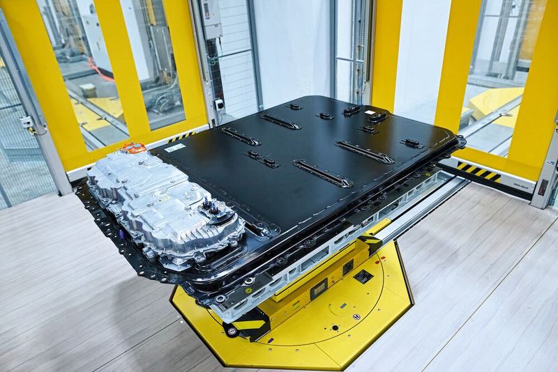 Produktion von Hochvoltbatterien der Gen6 bei der BMW Group. (Bild: Rainer Haeckl)