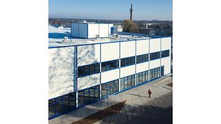 Kiekert hat Anfang Januar 2014 ein Produktionsgebäude in Prelouc/Tschechien eröffnet. Die Investitionen in die Erweiterung betrugen rund 14 Millionen Euro. (Foto: Kiekert)