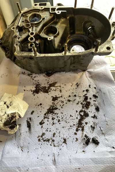 Gehört zum Dienstleistungpaket von FABI-VBS mit dazu: das vorherige grobe Vorreinigen von Teilen. (Bild:  FABI-VBS )