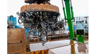 In einer Presse wurden die gefälschten Wälzlager so weit beschädigt, dass sie für die weitere Verwendung unbrauchbar sind. (Bild: Schaeffler / B. Meyer)