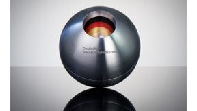19. Deutscher Nachhaltigkeitspreis 2026: der Award für die Sieger. (Bild: Frank Fendler)