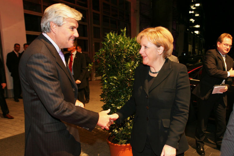 Auch Bundeskanzerlin Angela Merkel war schon zu Gast bei Walter Müller. (Foto: Mercedes-Benz)