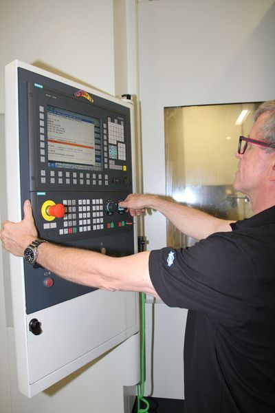 Im Anschluss an den Mapal Dialog am 16. und 17. Juni lud das Unternehmen zur Pressekonferenz, in der neben Fachvorträgen zu neuen Technologien und Verfahren eine Werkzeugvorführung zu bestaunen war. (Bild: Sonnenberg)