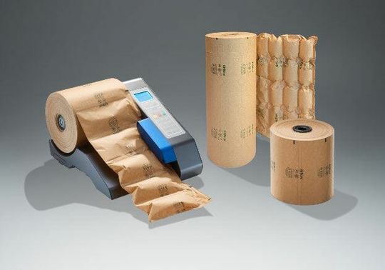 (Flöter bietet mit AirWave PaperWave Luftpolsterfolien und dazu passende Verpackungssysteme. (Bild: Flöter))