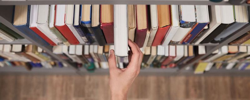 Wissenschaftliche Veröffentlichungen mithilfe von KI? Es gibt Verlage, die das durch ihre Vertragsklauseln erschweren (Symbolbild).(Bild: ©  Seventyfour - stock.adobe.com)