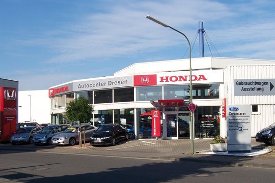 Ebenfalls in der Moselstraße befindet sich der Honda- Betrieb. Daran angeschlossen sind die Marken Kia und Nissan. Fotos: Dresen (Archiv: Vogel Business Media)