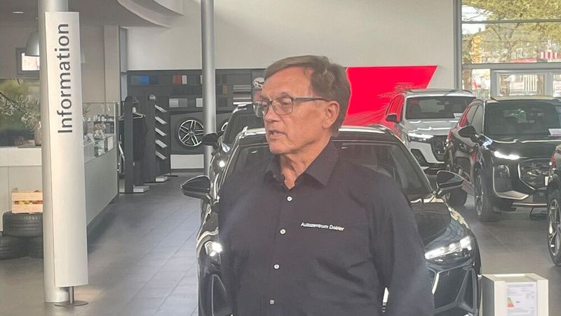 Geschäftsführer Hans Herrmann stand der Jury Rede und Antwort. (Bild: Grimm – VCG)