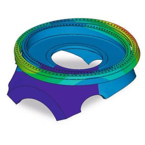 Finite-Elemente-Berechnungen zur Lastverteilung werden bei Liebherr unter Berücksichtigung der Einbauumgebung durchgeführt.