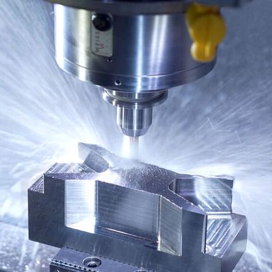 Ein hybrider Beratungsansatz, der Zerspanung und Oberflächenbearbeitung verbindet, eröffnet Potenziale bei Produktivität, Prozesssicherheit und «Total Cost of Ownership». (Bild: PFERD-VSM (Schweiz) AG)