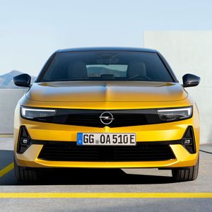 Der neue Opel Astra kommt auch als Plug-in-Hybrid mit 225 PS.