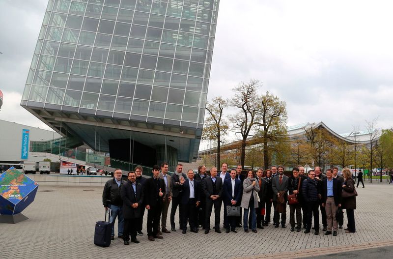 Les participants au voyage d'initiation vers l'industrie du futur. (Image: JR Gonthier)
