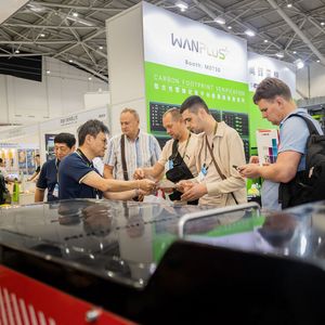 Taipeiplas 2026 brought buyers and exhibitors together for active business discussions.(Source:  Taitra)