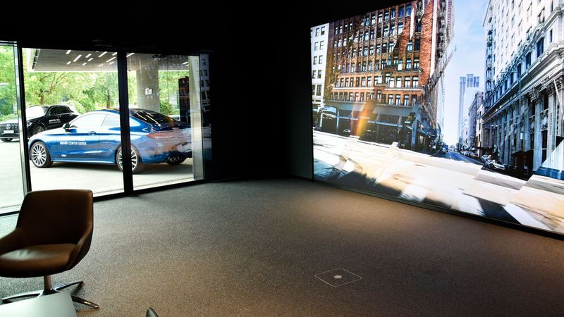 Blick in eine weitere Fahrzeugübergabe-Box. (Bild: Simon – »kfz-betrieb«)