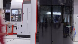 Bearbeitung der Extraklasse: Die Maschinenserie Planet V von Supfina soll neue Standards beim Doppelseitenschleifen setzen. (Bild: Rittal)