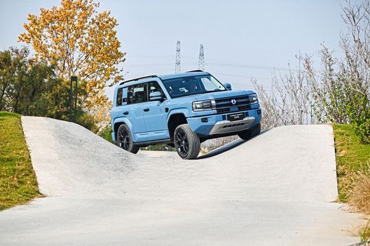 Mit dem B5 besetzt Denza das Segment der Geländewagen.(Bild:  BYD)