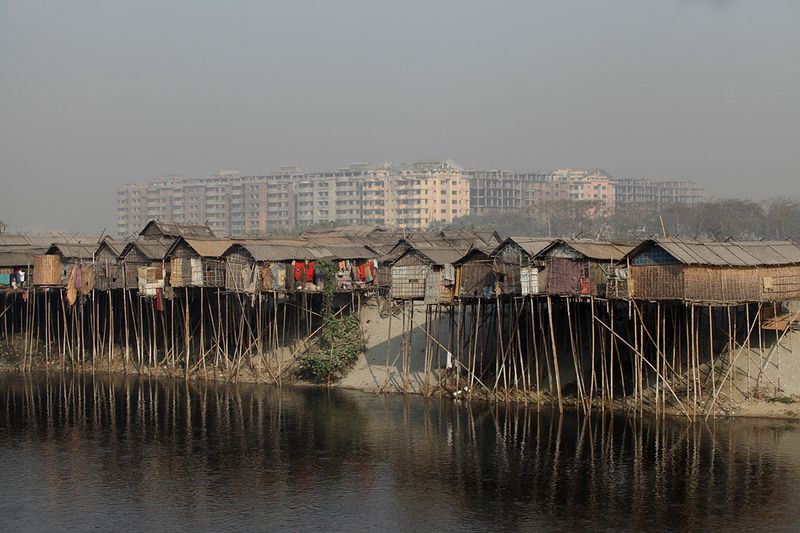 Platz 6: Hazaribagh, Bangladesh (Chrom) mit 160.000 gefährdeten Menschen in 2013.Fast 100 Gerbereien gibt es in und um Hazaribagh. Diese erzeugen jeden Tag mehr als 22.000 Kubikliter verseuchtes Wasser, welches u.a. mit Chromsalzen aber auch mit Mangan, Blei- oder Kupferbestandteilen versetzt ist.(Bild: Asian Development Bank on Feb. 27th, 2012 - CC-BY-NC-ND 2.0, https://www.flickr.com/photos/asiandevelopmentbank/8426568716/) (Bild: Asian Development Bank)