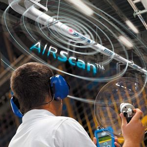 Bild 1: Gerade bei ausgedehnten Druckluft-Netzen mit vielen Anschlussleitungen können über Leckagen bis zu 30% der erzeugten Druckluftmenge vergeudet werden. Ein Audit der Druckluft-Versorgung wie der Air-Scan in diesem Beispiel sollte deshalb auch die Leckagesuche enthalten.