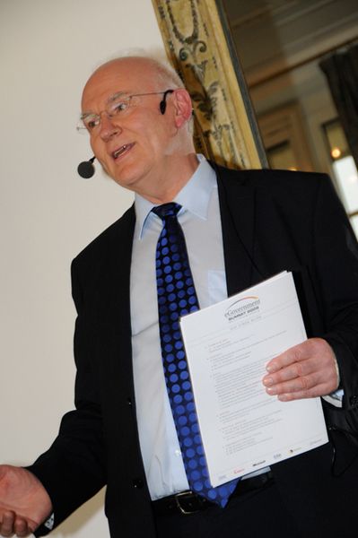 Der Wissenschaftler: Prof. Dr. Rainer Thome, Universität Würzburg. (Archiv: Vogel Business Media)