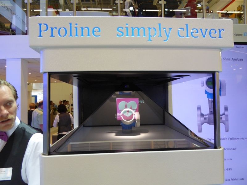 Endress+Hauser präsentiert seine innovative Heartbeat Technology. ()