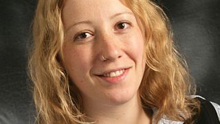 Corinna Kölle hat ihren Master of Science über die Fräsbarkeit und die Erodierfähigkeit unterschiedlicher Grafitsorten gemacht. Bild: Agie-Charmilles (Archiv: Vogel Business Media)