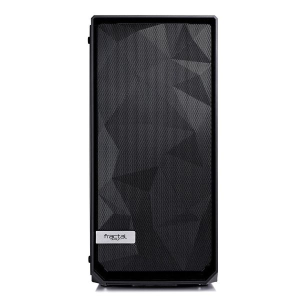 Die Front des Fractal Design Meshify C ist nicht plan, sondern erinnert an einen Diamantschliff. Das Metallgitter soll die Kühlung optimieren. (Fractal Design)