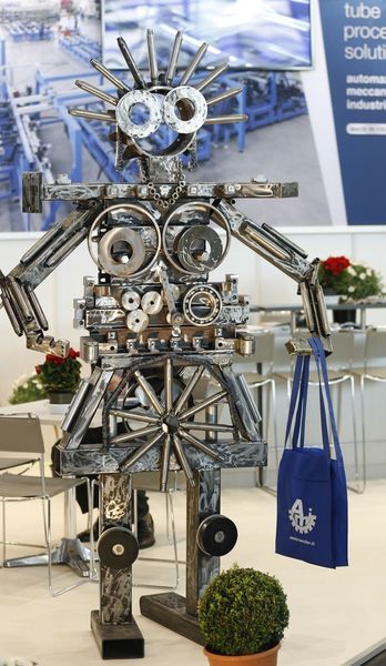 Auf der Tube 2014 gab es hin und wieder auch Kunstvolles zu entdecken. (Bild: Messe Düsseldorf/C. Tillmann)