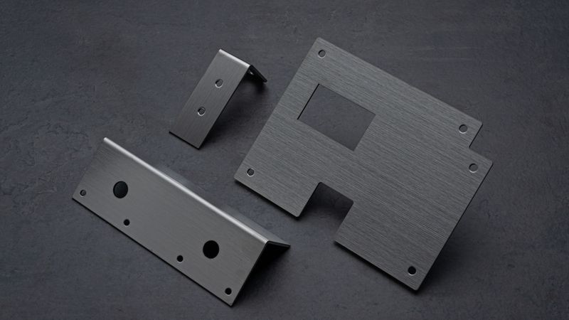 Die KI-gestützte Plattform Meviy verknüpft die Analyse von CAD-Daten mit einem kontrollierten globalen Fertigungsnetzwerk und setzt damit auf Integration statt Aggregation.(Bild:  Meviy)